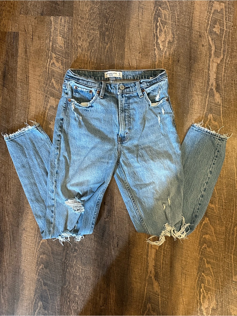 A&F Light Blue Distressed Women’s Jeans